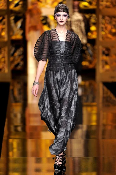 Look 35